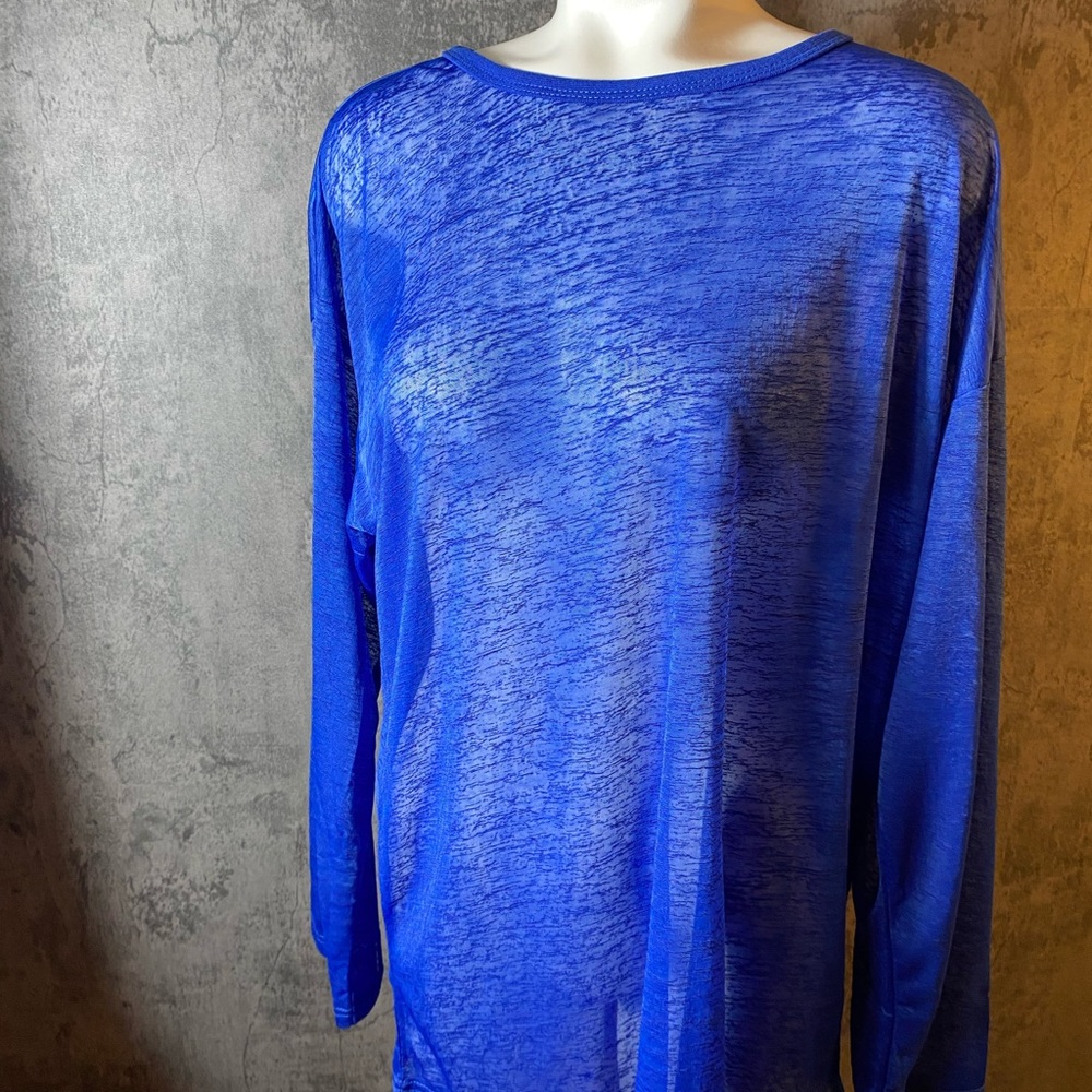 Dazy see through blue top